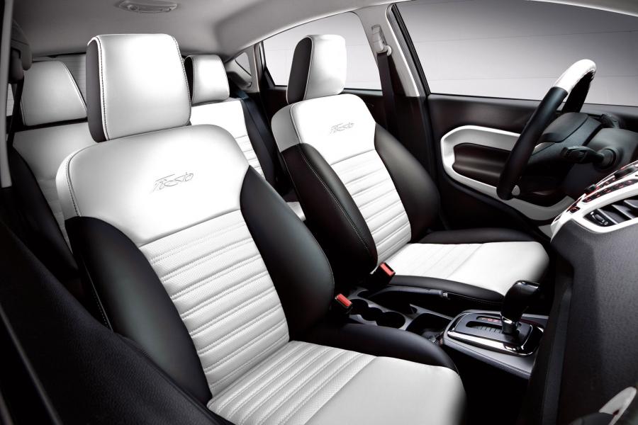  Ford Fiesta 2012 года  (фото 3 из 8)